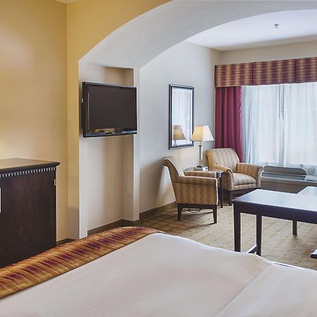 La Quinta By Wyndham Mobile Satsuma / Saraland Hotel Eksteriør billede