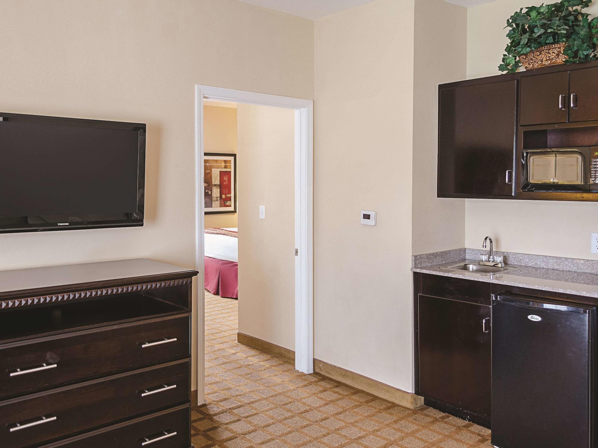La Quinta By Wyndham Mobile Satsuma / Saraland Hotel Eksteriør billede