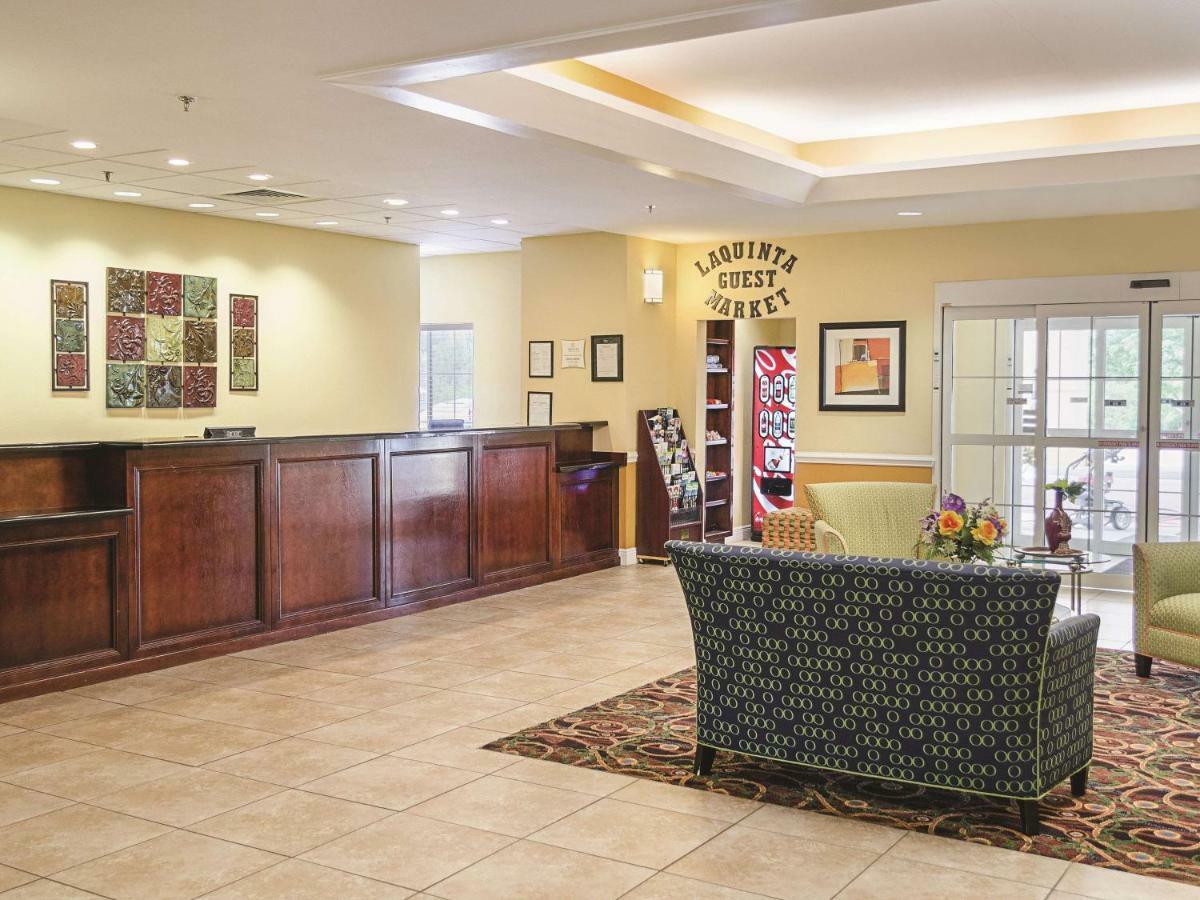 La Quinta By Wyndham Mobile Satsuma / Saraland Hotel Eksteriør billede