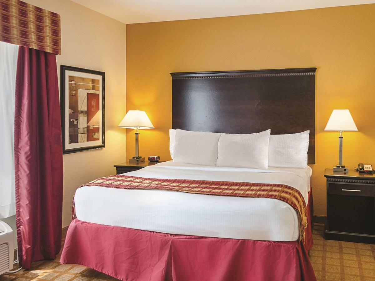 La Quinta By Wyndham Mobile Satsuma / Saraland Hotel Eksteriør billede